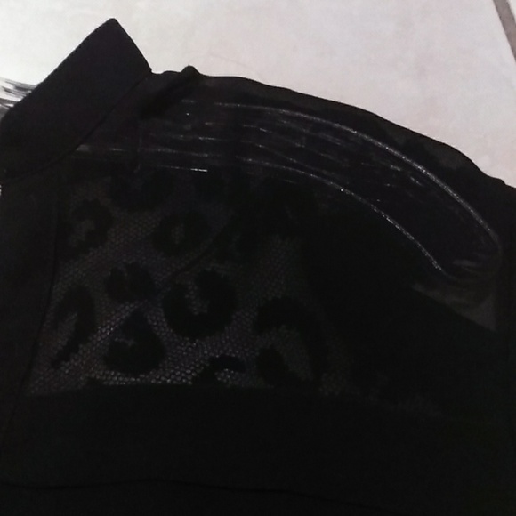 Top - Picture 3 of 5